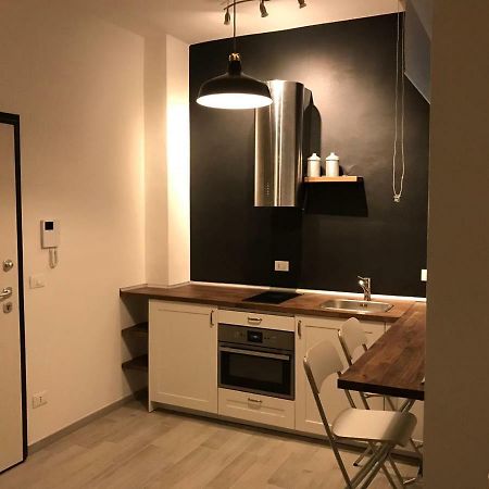 R&B via Barozzi 6 Hotel Bologna Kültér fotó